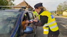 Policisté kontrolovali auta. Nestačili se divit, v jakých vracích Češi jezdí