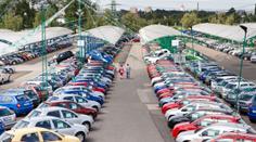 Na boj s podvodníky stáčejícími tachometry vynakládají autobazary miliony korun