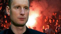 Policejní expert na hooligans: Policie na stadiony nepatří, patří do ulic