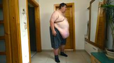 Lukáš váží 228 kilogramů. Nebojuje jen o partnerku, ale i holý život