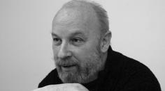 Zemřel šéfrežisér seriálu Ulice. Otakaru Koskovi bylo 77 let