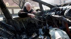 Policisté našli OHOŘELÉ BMW použité při PŘEPADENÍ transportu peněz!