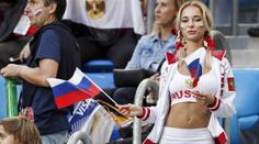 Svět uhranula fanynka na MS. Ukázalo se, že je to pornohvězda!
