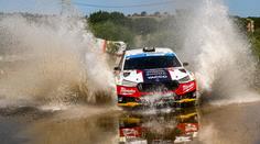 Cais i přes defekt uspěl. Na Sardinii si připsal první body ve WRC