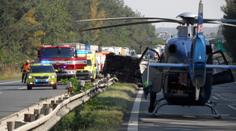 Dálnici na Brno blokovala dopravní nehoda, na místo letěl i vrtulník