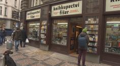 "Douchová, vytáhněte roletu!": Slavné filmové knihkupectví končí!