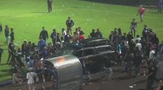 Po fotbalovém derby v Indonésii zahynuly na stadionu téměř dvě stovky fanoušků