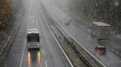 Snížená rychlost na R46 zůstane, řidiči zuří