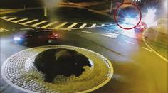 Auto přejelo dívce na přechodu nohu, řidič z místa ujel. Policie hledá svědky