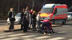 Ženu sraženou opilým Janouškem hlídá policie. Obává se nátlaku