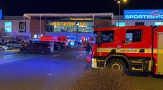 Hořelo v obchodním centru na pražském Zličíně. Stovky lidí museli evakuovat