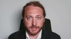 Změny v důchodech mohou zatížit rozpočet. Ne každý je v osmdesáti chudák, říká ekonom