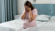 Těhotné Polce lékaři odmítli provést potrat. Zemřela ona i obě děti