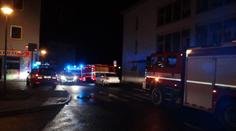 Žena tvrdila, že spadla do potoka při záchraně dítěte, žádné nenašli