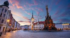 V Olomouci se objevily podivné cedulky. Může to být dílo stalkera, upozorňují lidé