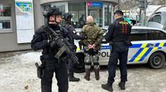 Zásah na pražské poliklinice kvůli ozbrojenému muži. Přišel s nožem i pistolí