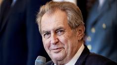 Prezident vyznamenal hasiče, který zemřel při zásahu v Novém Boru