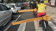 Válka řidičů s cyklisty. Takhle věčný souboj vyřešili natvrdo