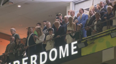 Celebrity na Super Bowlu: Sportovní hvězdy i americký prezident