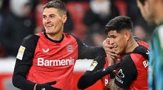 Momenty 18. kola Bundesligy: Schick znovu skóroval, Orban vstřelil gól geniálním lobem