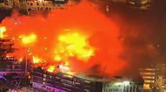 VIDEO: Masivní požár zasáhl v Oklahomě hotel a sousední komplex