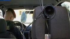 VIDEO: V policejních autech budou kamery