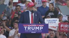 Trump a Biden se utkají v první debatě. Organizátoři se tentokrát poučili