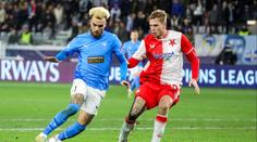 Slavia se omlouvá a vrací fanouškům peníze. Úplně jsme se sesypali, smutní Trpišovský
