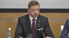 Vyšetřování výbuchu ve Vrběticích je odloženo jen proto, že Rusko odmítá spolupracovat, sdělil Rakušan