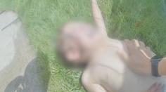 VIDEO: Otec nedával pozor, syn se topil. Z ulice přiběhl policista a zachránil ho
