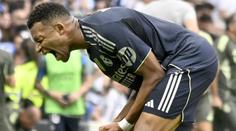 Real nezastavila ani červená karta. Atlético vyhrálo, přišlo ale o Hancka