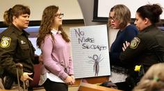 Dívky (12) pobodaly kamarádku. Kvůli fiktivní postavě z hororu