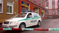 Policisté objevili v bytě mrtvolu muže, ležel tam delší dobu