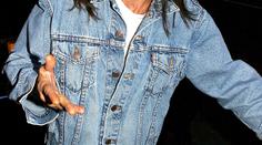 Zemřel zakládající člen AC/DC! Poslední roky bojoval s demencí