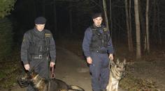 Policisté zachránili mladíka před oběšením, vyklubal se z něj zloděj