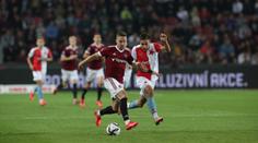 Reakce na los: Slávisté se těší na Özila, sparťané na bouřlivé fanoušky