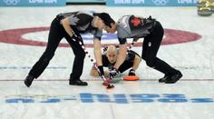 Opilí curleři rozlámali košťata a vyváděli! Z turnaje byli vyloučeni