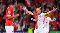 Nechci se přimotávat k titulu a brát někomu místo, říká skromně Tecl