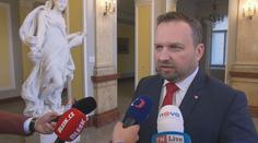Jurečka chce zvýšit minimální mzdu o 1 100 korun. Nepřijatelné, tvrdí odbory