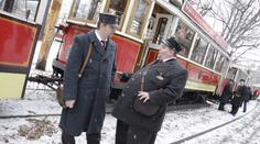 Spanilá jízda historických tramvají křižovala Prahu