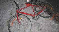 Na Jičínsku našli mrtvého cyklistu. Srazit ho měl řidič náklaďáku, který ujel