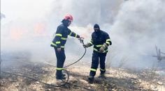 U Jadranu vypukly další požáry. Chorvaté varují před šířením dvou větví