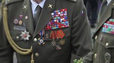 Svět si připomene Den válečných veteránů. Na jejich podporu pomáhá sbírka