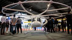 Známá hvězda představila první aerotaxi, provoz má začít příští rok!