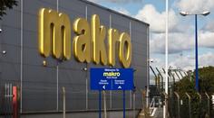 Pokladní v Makru se bouří! Nesmí ani na toaletu! Co na to vedení?