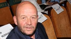 Pohřeb herce Pavla Nečase doprovází chaos. Změna na poslední chvíli