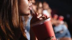 Kina ruší kvůli situaci v Česku premiéry filmů. Kdy se jich diváci dočkají?