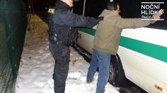 Razie v Praze: Policisté prohledávali ubytovny, squaty i jeskyně