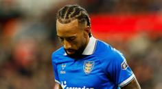 Děsivá nehoda fotbalisty z Premier League. Cestou na trénink převrátil vůz