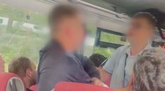 VIDEO: Teror v autobuse do Prahy. Revizor si vzal cestující jako rukojmí
